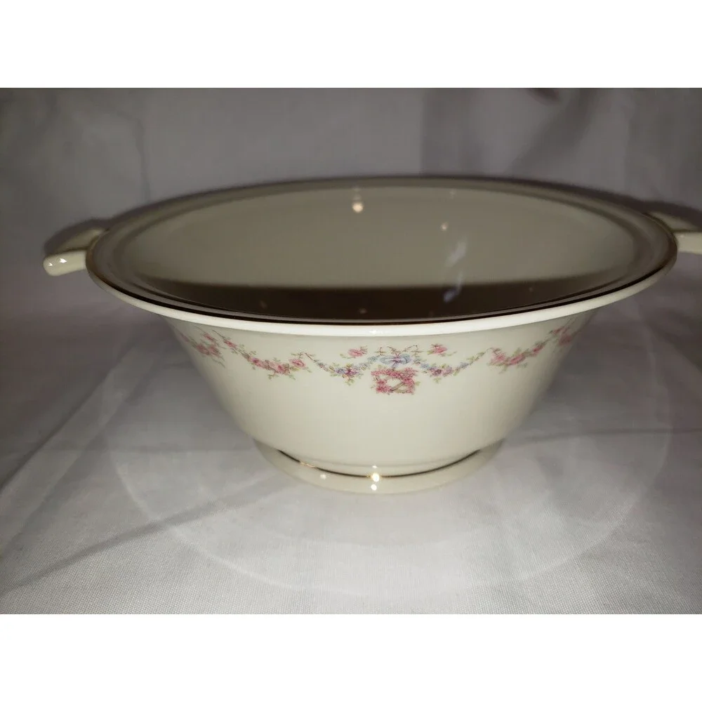 Old Ivory Covered Vegetable Bowl Soup Tureen W/Lid Swags Arcadia Syracuse China